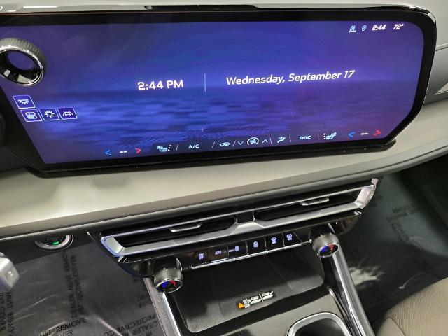 2025 Chevrolet Traverse Vehicle Photo in MANITOWOC, WI 54220-5838