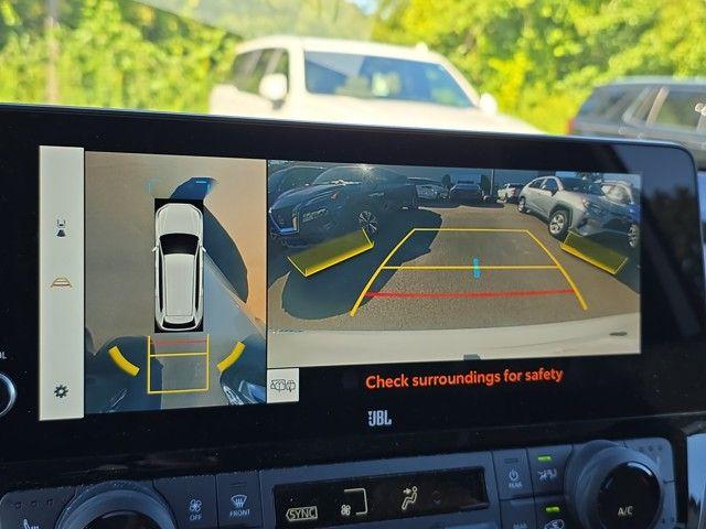 2024 Toyota Grand Highlander Vehicle Photo in Pleasant Hills, PA 15236