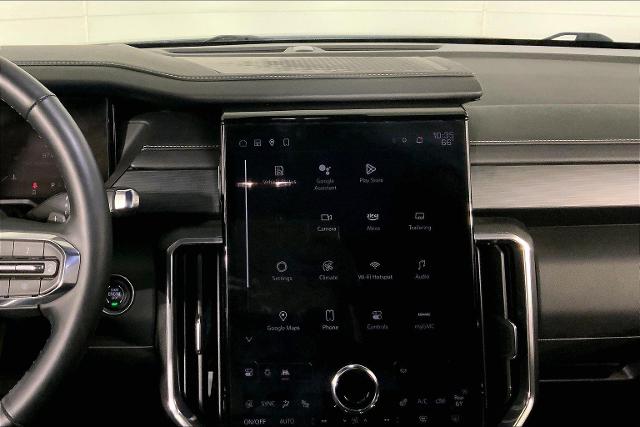 2025 GMC Acadia Vehicle Photo in KANSAS CITY, MO 64114-4502