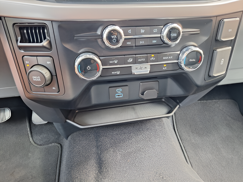 2024 Ford F-150 photo 13 of 34