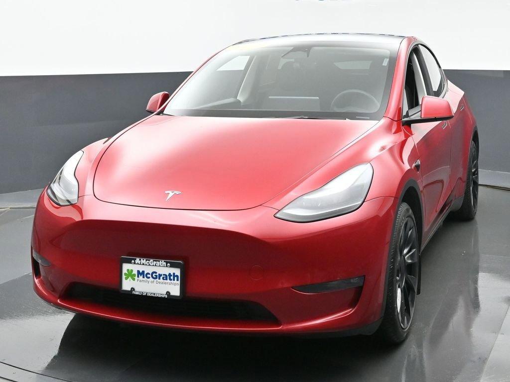 2023 Tesla Model Y Vehicle Photo in Cedar Rapids, IA 52402