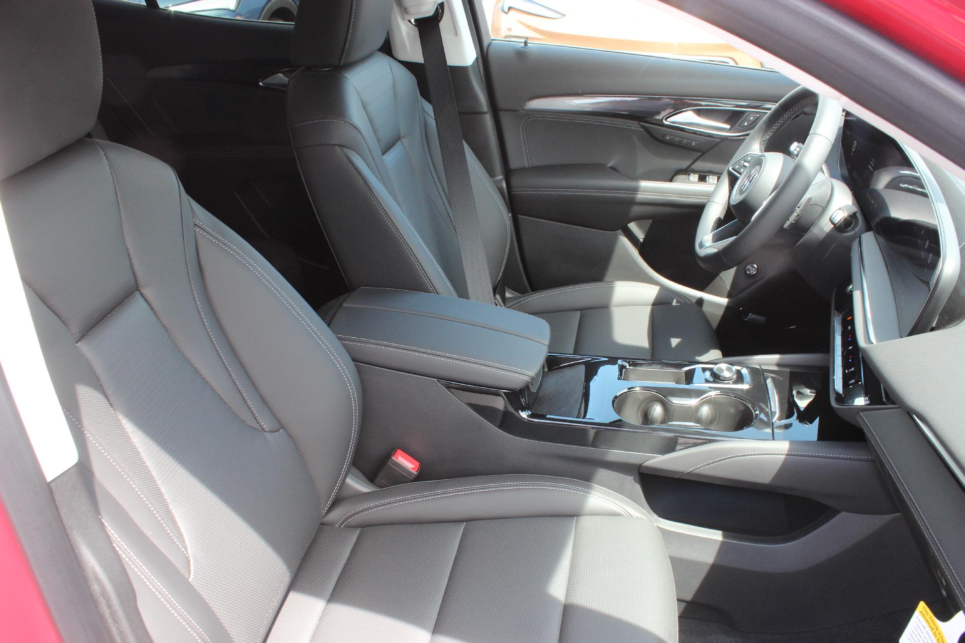 2025 Buick Envision Vehicle Photo in AURORA, CO 80012-4011