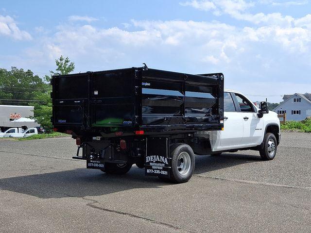 2025 Chevrolet Silverado 3500 HD Chassis Cab Vehicle Photo in DANBURY, CT 06810-5034