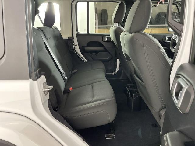 2019 Jeep Wrangler Unlimited Vehicle Photo in GILBERT, AZ 85297-0402