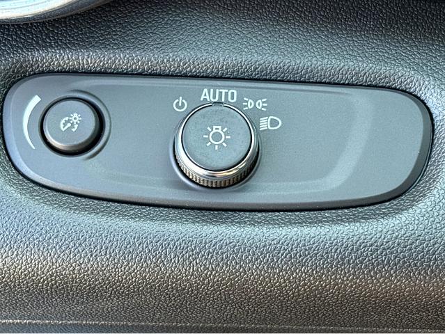 2025 Chevrolet Trax Vehicle Photo in POOLER, GA 31322-3252