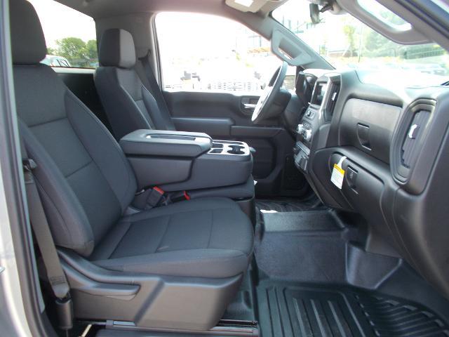 2025 GMC Sierra 2500 HD Vehicle Photo in LOWELL, MA 01852-4336