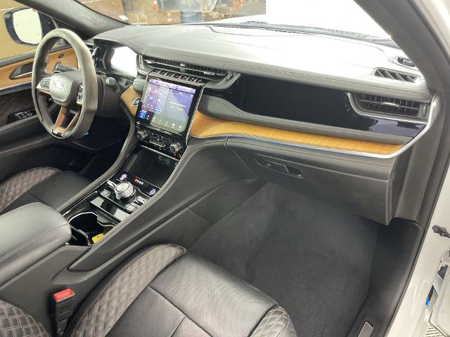 2023 Jeep Grand Cherokee L Vehicle Photo in GILBERT, AZ 85297-0402