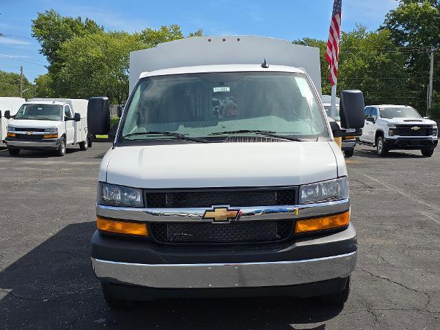 2025 Chevrolet Express Commercial Cutaway Vehicle Photo in INDEPENDENCE, MO 64055-1314