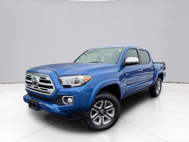 2018 Toyota Tacoma Vehicle Photo in LEOMINSTER, MA 01453-2952