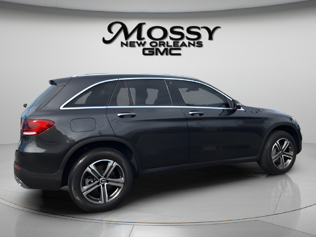 2022 Mercedes-Benz GLC photo 5 of 30