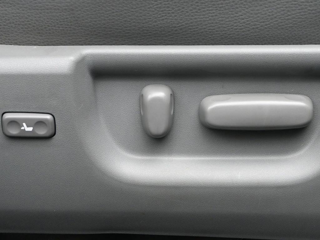 2017 Toyota Sequoia Vehicle Photo in Cedar Rapids, IA 52402