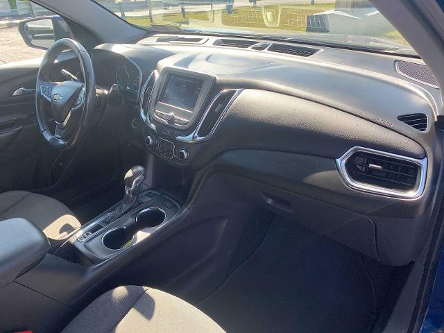 2022 Chevrolet Equinox Vehicle Photo in MOON TOWNSHIP, PA 15108-2571