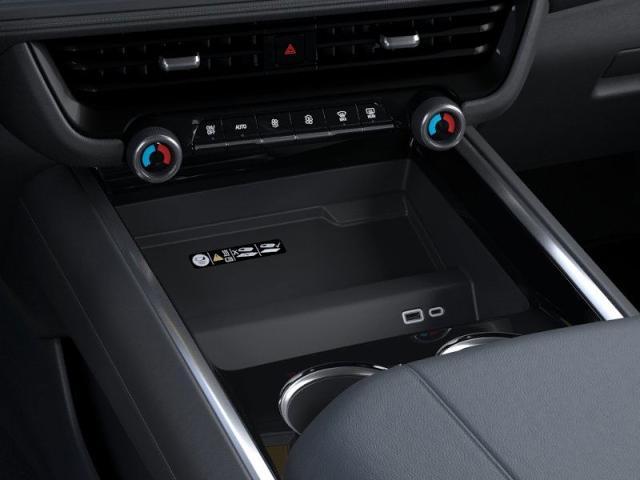 2025 Chevrolet Suburban Vehicle Photo in KANSAS CITY, MO 64114-4502