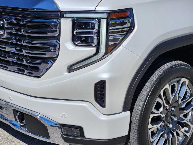 2024 GMC Sierra 1500 Vehicle Photo in DENTON, TX 76210-9321