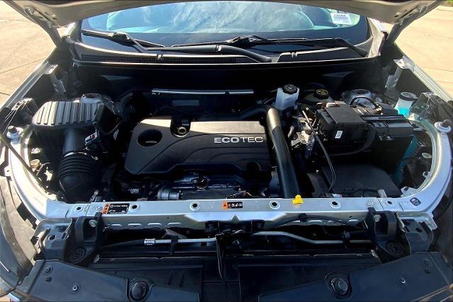 2022 Chevrolet Equinox Vehicle Photo in TOPEKA, KS 66609-0000