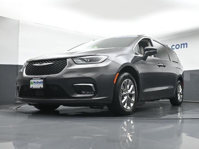 2021 Chrysler Pacifica Vehicle Photo in Cedar Rapids, IA 52402