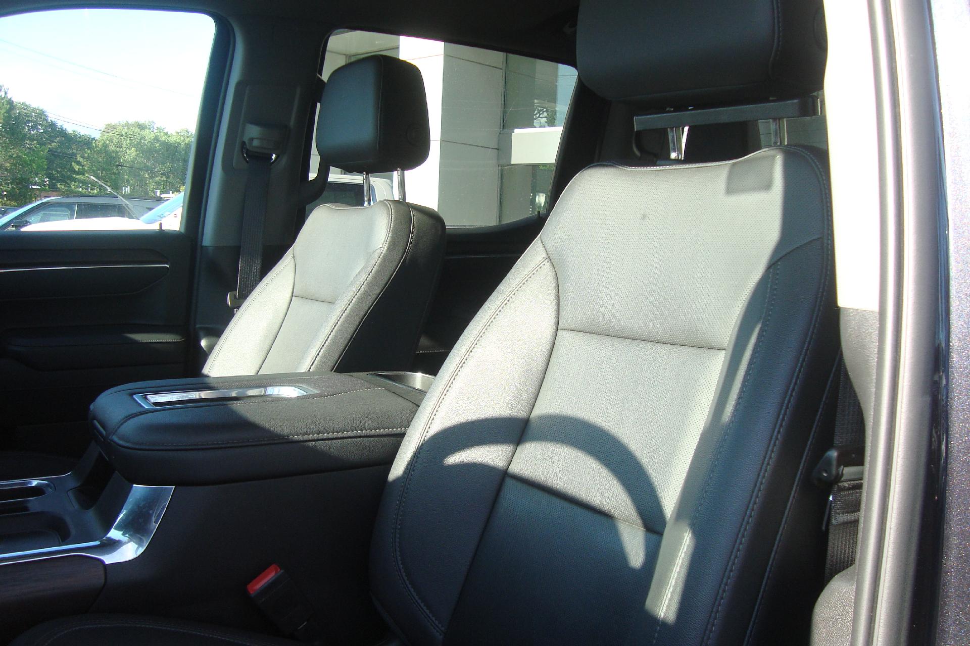 2022 GMC Sierra 1500 Vehicle Photo in PORTSMOUTH, NH 03801-4196