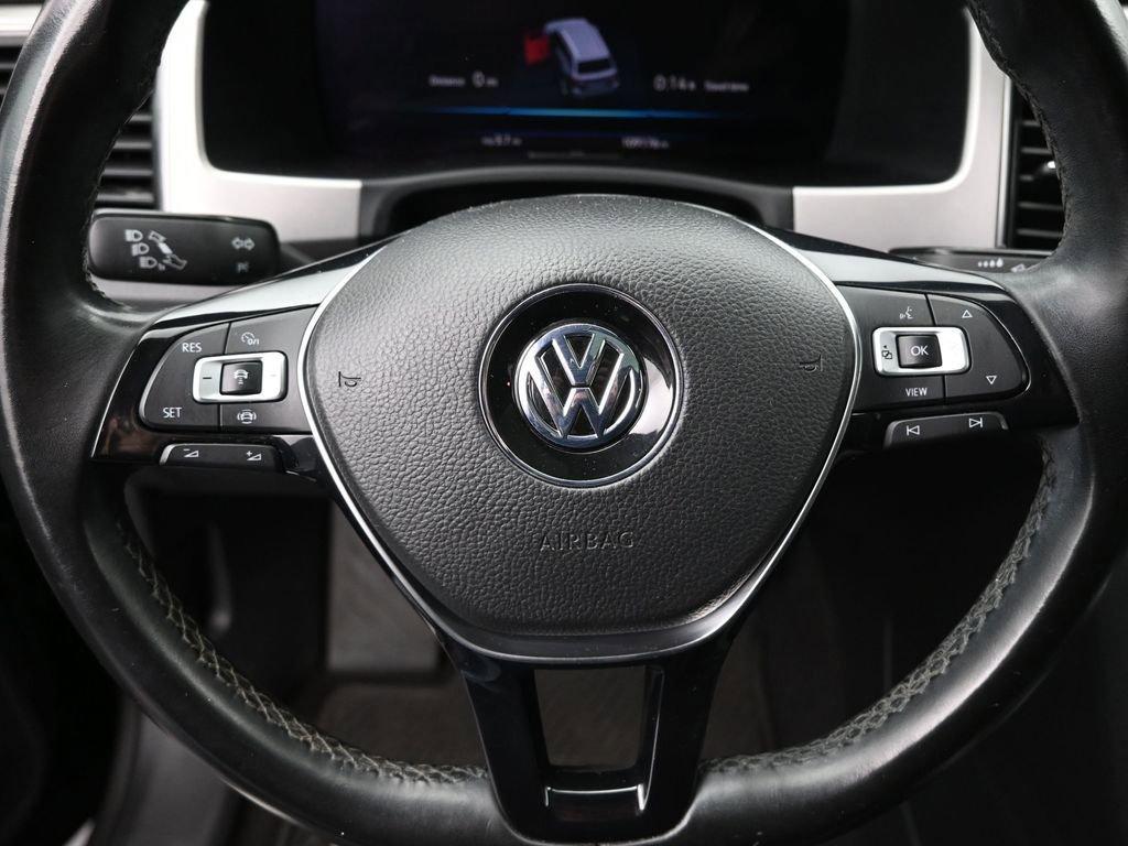 2019 Volkswagen Atlas Vehicle Photo in Marion, IA 52302