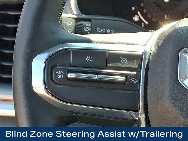 2024 GMC Canyon Vehicle Photo in DANBURY, CT 06810-5034
