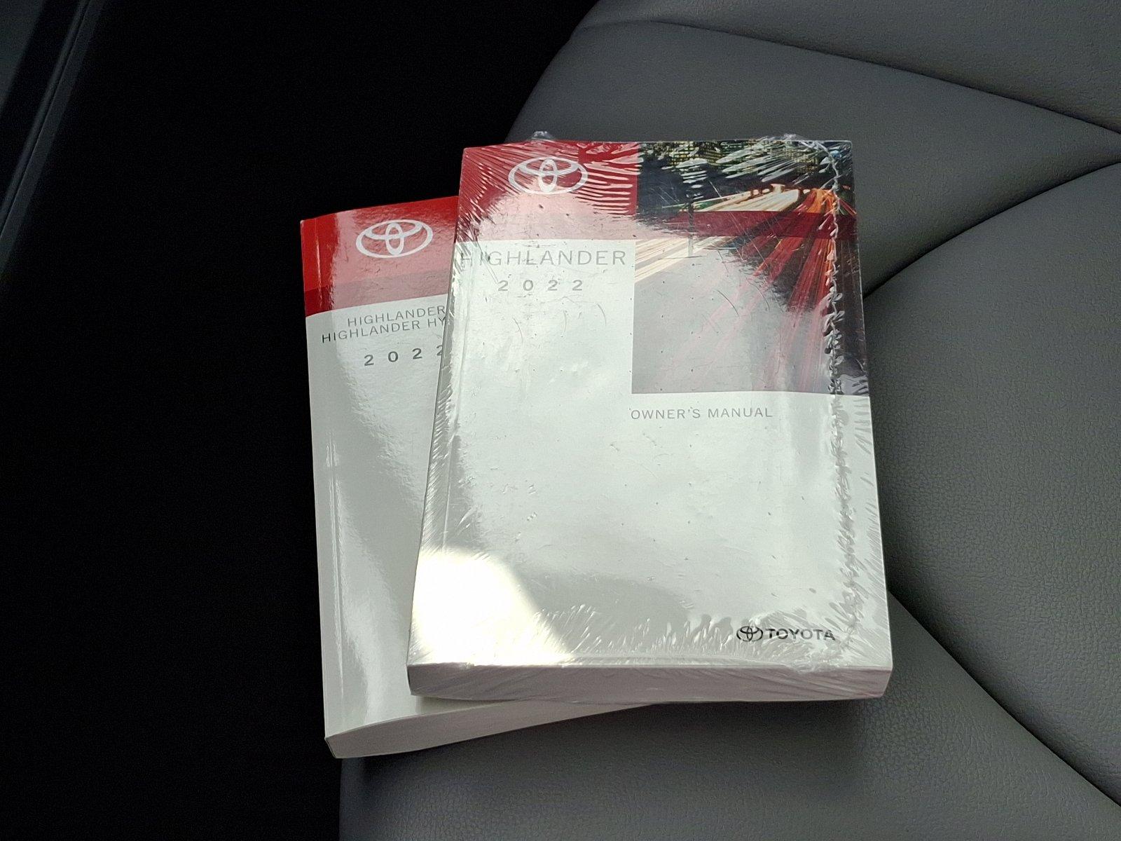 2022 Toyota Highlander Vehicle Photo in Trevose, PA 19053