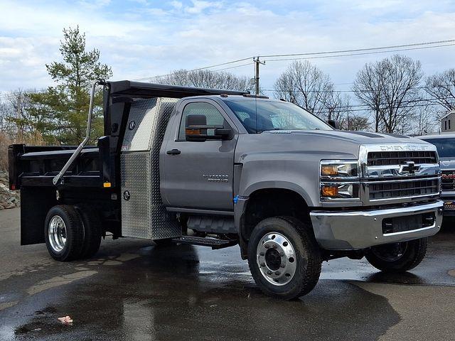 2024 Chevrolet Silverado 5500 HD Vehicle Photo in DANBURY, CT 06810-5034