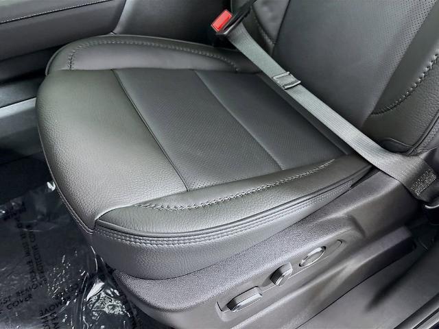 2025 GMC Sierra 2500 HD Vehicle Photo in PUYALLUP, WA 98371-4149