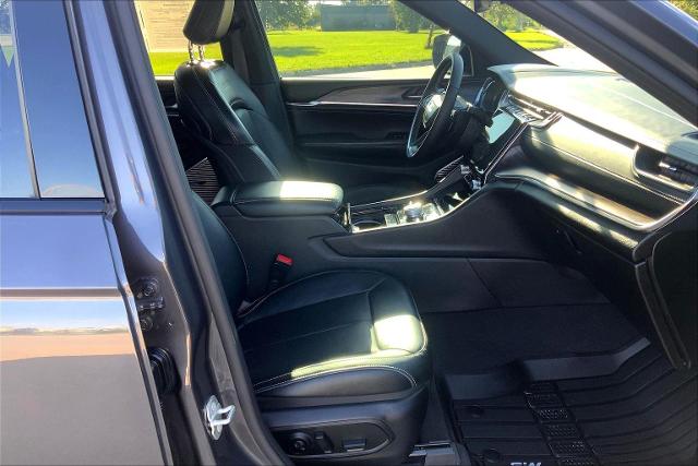 2023 Jeep Grand Cherokee L Vehicle Photo in TOPEKA, KS 66609-0000