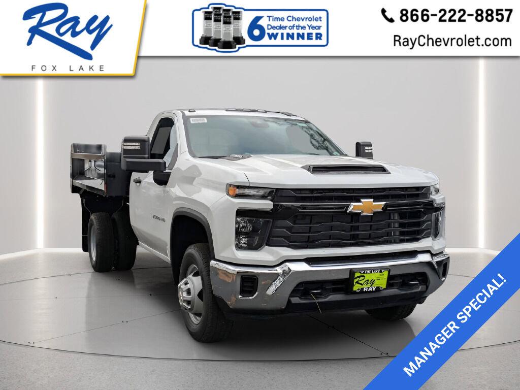 Summit White 2026 Chevrolet Silverado 3500HD Chassis Pickup Truck Four-Wheel Drive Automatic