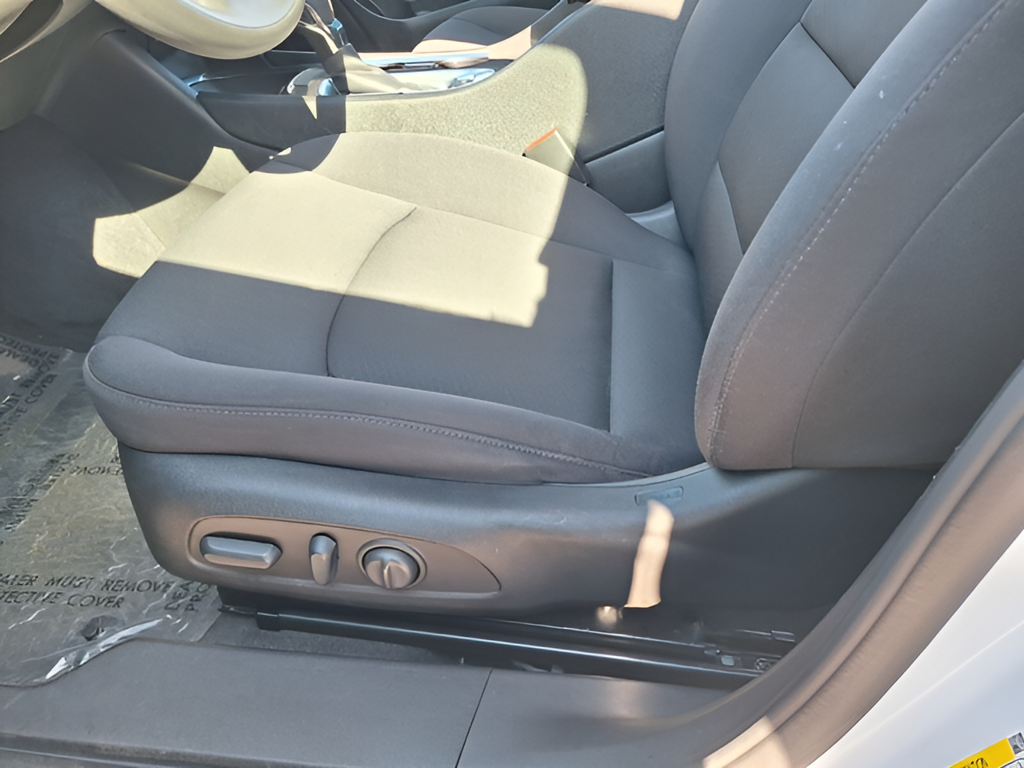 2022 Chevrolet Malibu photo 27 of 30