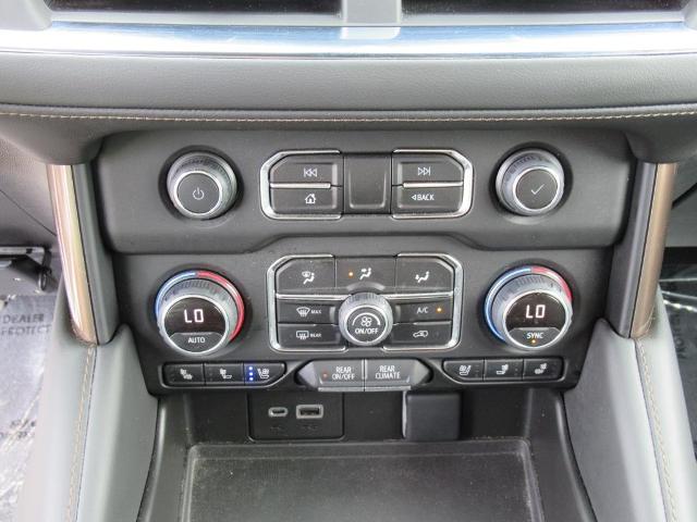 2022 Chevrolet Suburban Vehicle Photo in LEESBURG, FL 34788-4022