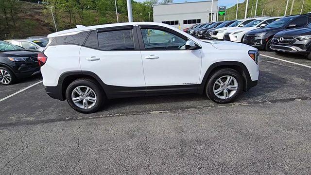 2022 GMC Terrain Vehicle Photo in Pleasant Hills, PA 15236