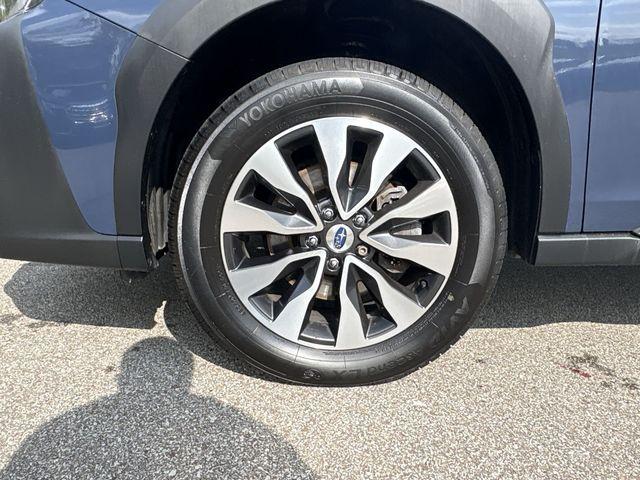 2023 Subaru Outback Vehicle Photo in Pleasant Hills, PA 15236