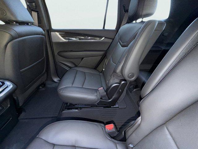 2025 Cadillac XT6 Vehicle Photo in LEOMINSTER, MA 01453-2952