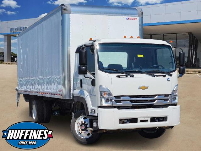 2025 Chevrolet 6500 XD LCF Diesel Vehicle Photo in LEWISVILLE, TX 75067