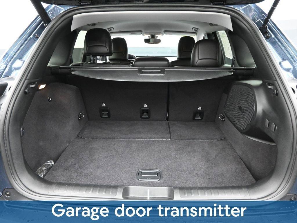 2020 Jeep Cherokee Vehicle Photo in Cedar Rapids, IA 52402