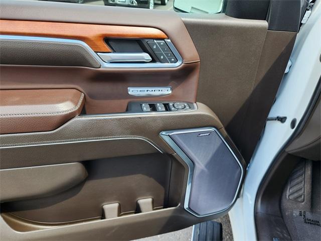 2023 GMC Sierra 1500 Vehicle Photo in AURORA, CO 80012-4011