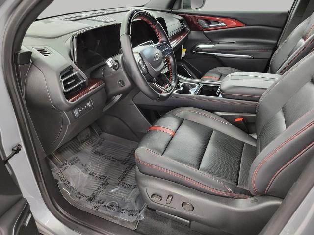 2024 Chevrolet Traverse Vehicle Photo in NEENAH, WI 54956-2243