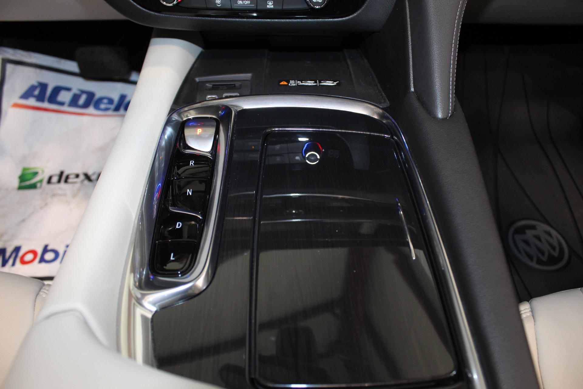 2022 Buick Enclave Vehicle Photo in NORTHAMPTON, MA 01060-1120