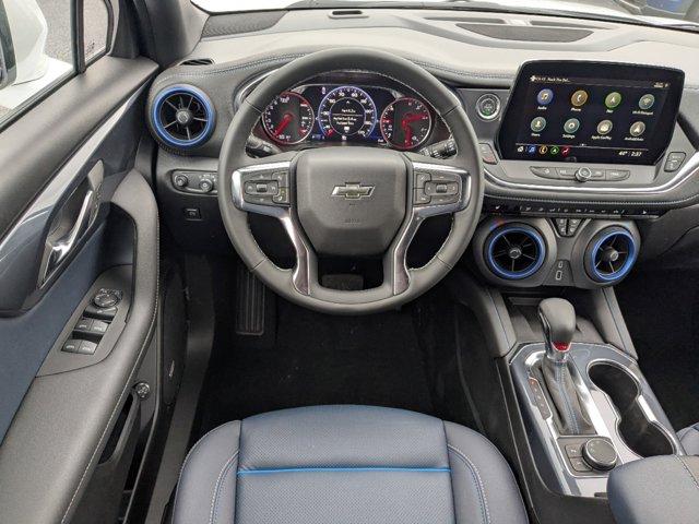 2025 Chevrolet Blazer Vehicle Photo in BRUNSWICK, GA 31525-1881
