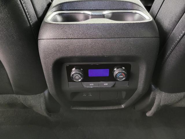 2025 Chevrolet Traverse Vehicle Photo in NEENAH, WI 54956-2243
