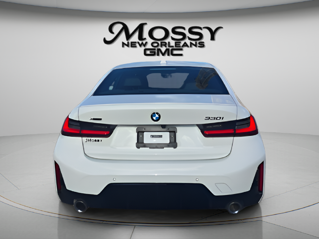 2026 BMW 3 Series photo 6 of 29