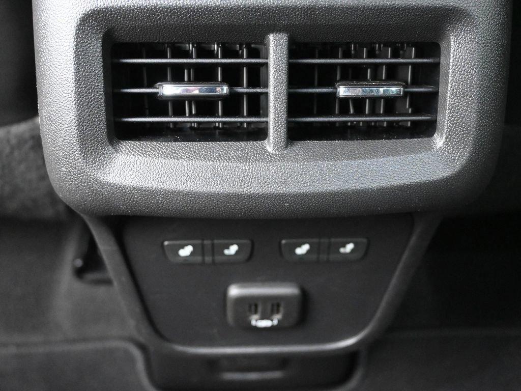 2020 Chevrolet Equinox Vehicle Photo in Cedar Rapids, IA 52402