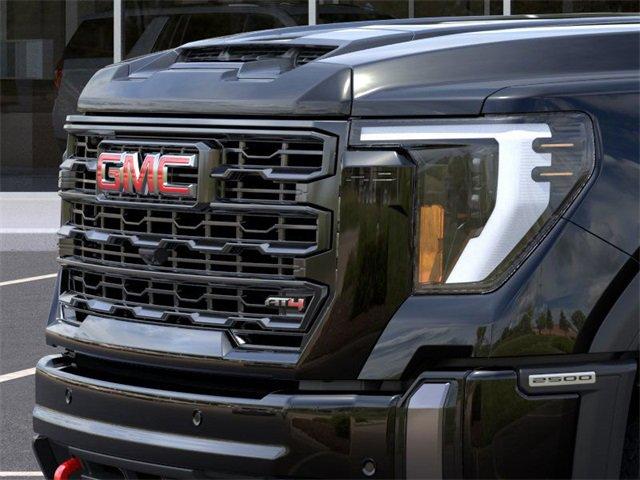 2025 GMC Sierra 2500 HD Vehicle Photo in ROCHESTER HILLS, MI 48307-2741
