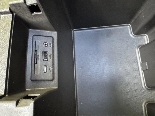 2021 GMC Sierra 1500 Vehicle Photo in LEOMINSTER, MA 01453-2952