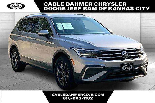 2024 Volkswagen Tiguan Vehicle Photo in Kansas City, MO 64114