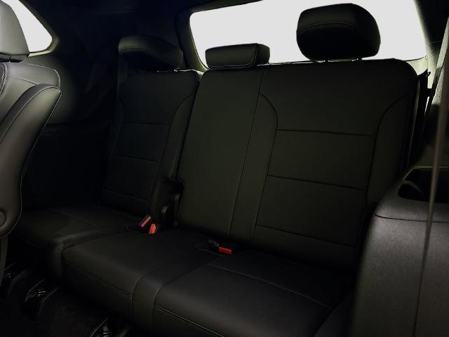 2025 Buick Enclave Vehicle Photo in PUYALLUP, WA 98371-4149