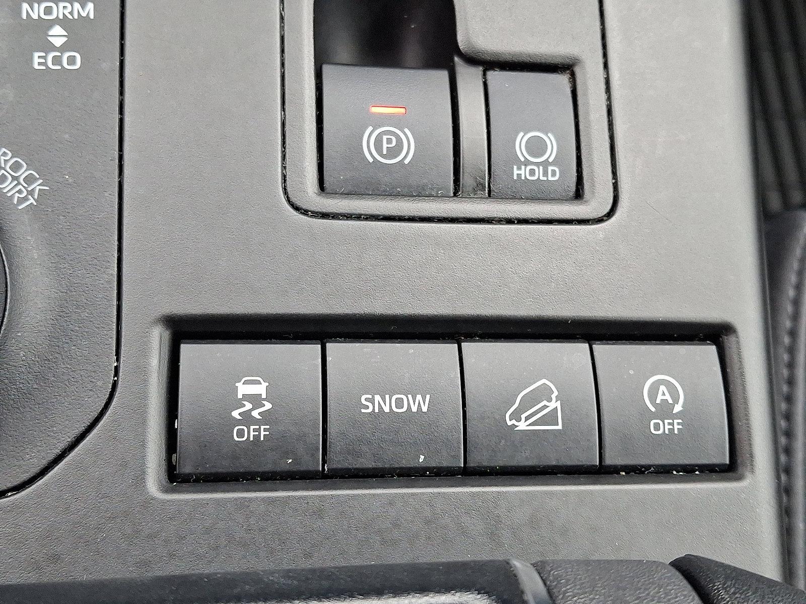 2022 Toyota Highlander Vehicle Photo in BETHLEHEM, PA 18017-9401