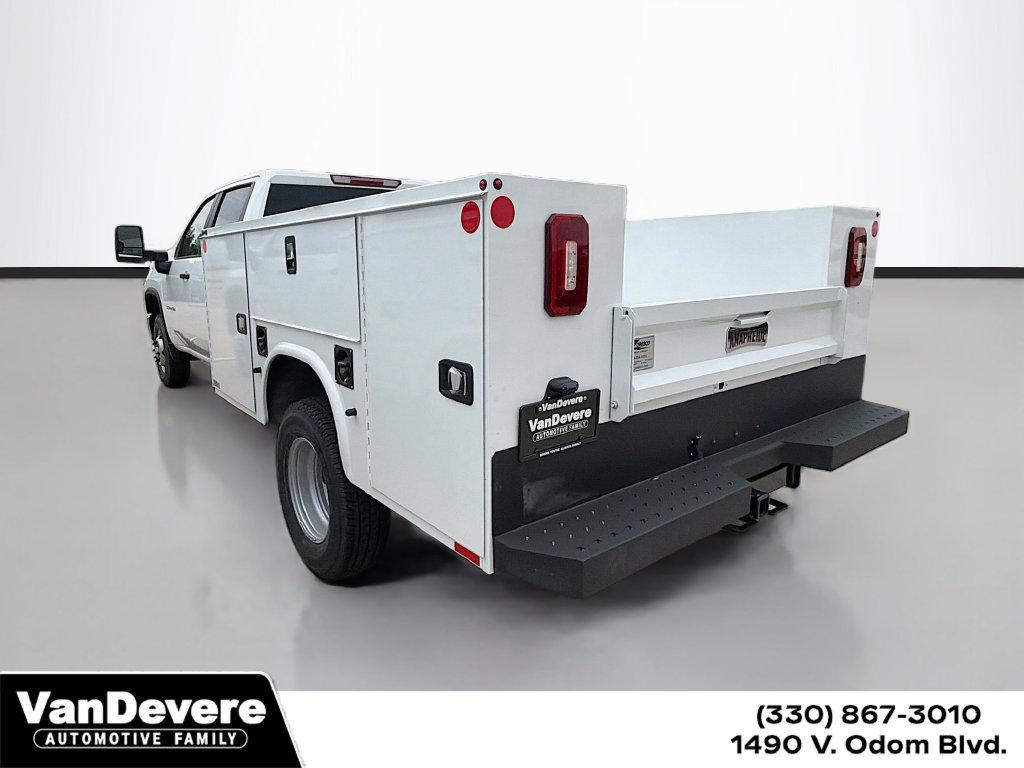 2026 Chevrolet Silverado 3500 HD Chassis Cab Vehicle Photo in AKRON, OH 44320-4088