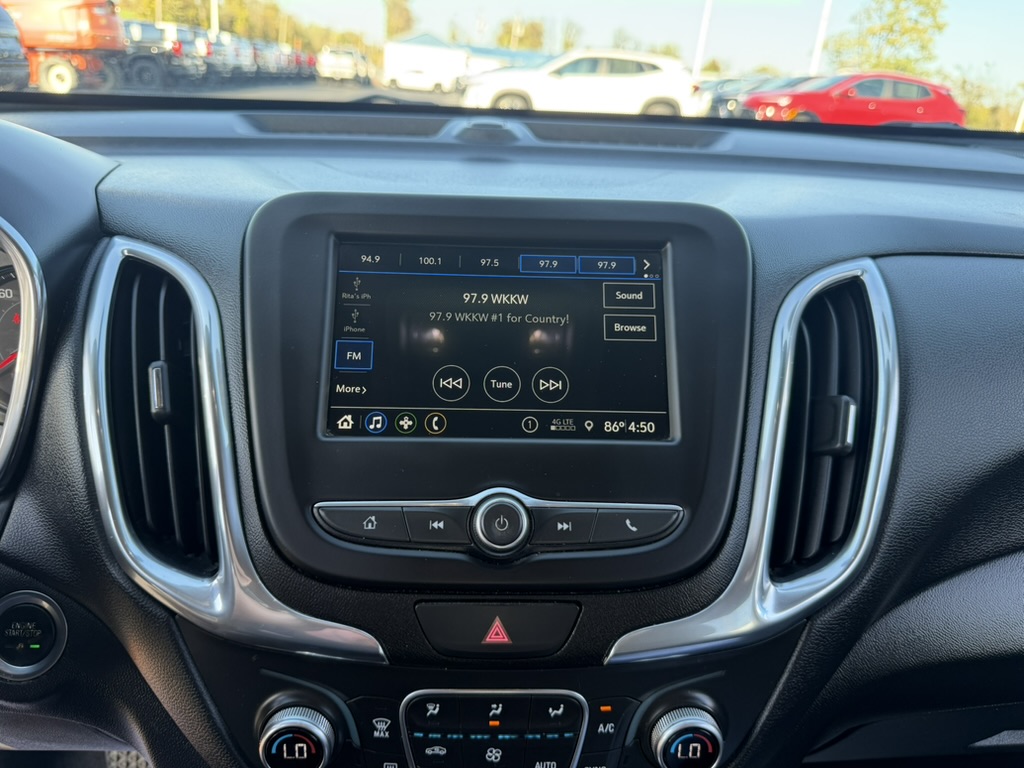 2019 Chevrolet Equinox photo 27 of 36