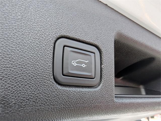 2024 Chevrolet Equinox Vehicle Photo in AURORA, CO 80012-4011